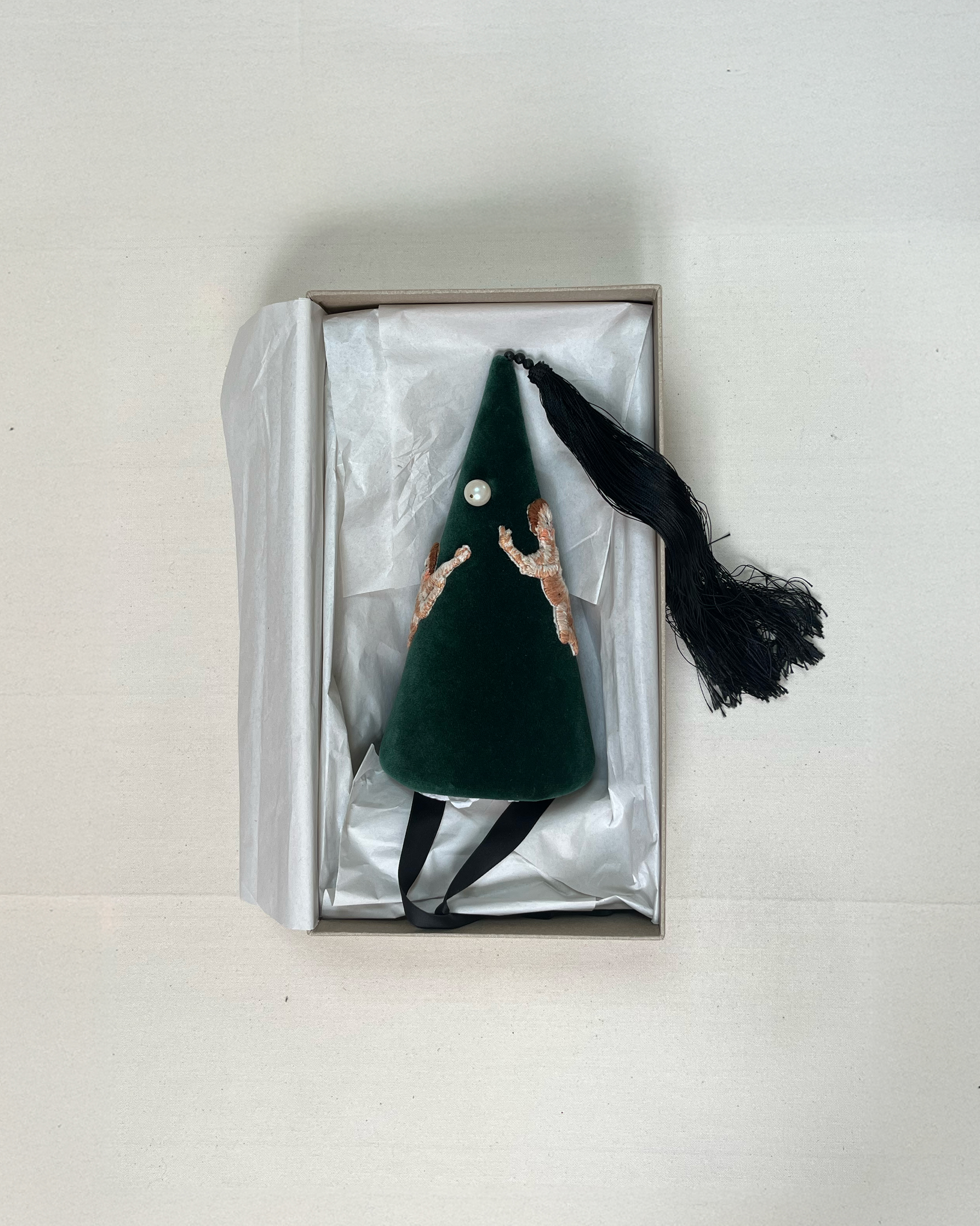 Putti party hat 2018